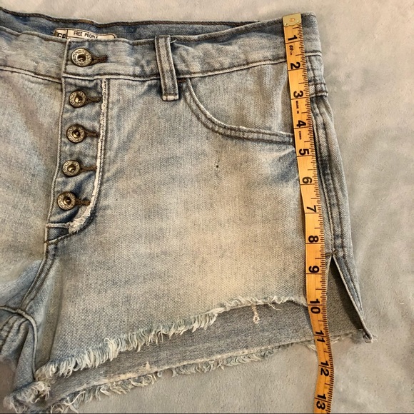 ✅SOLD![Free People] Button Fly Cutoff Denim Shorts - Picture 14 of 15